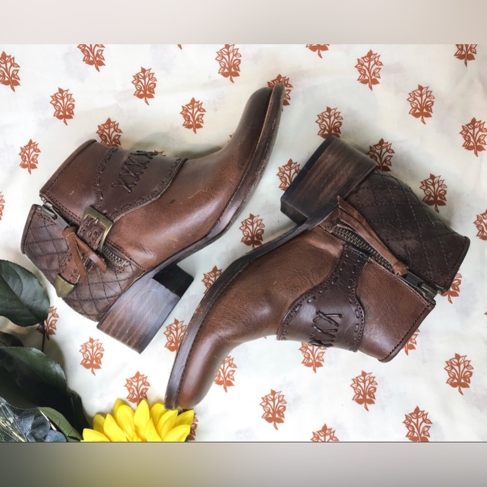 Freebird by Steven brown leather western style ankle booties